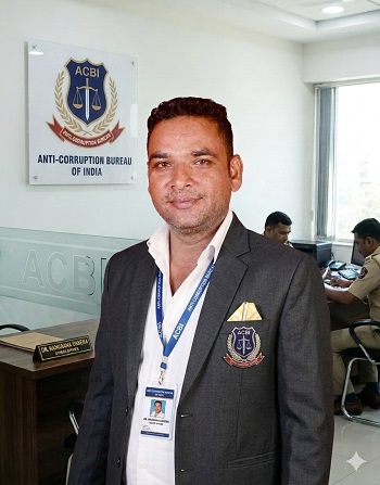 team-image